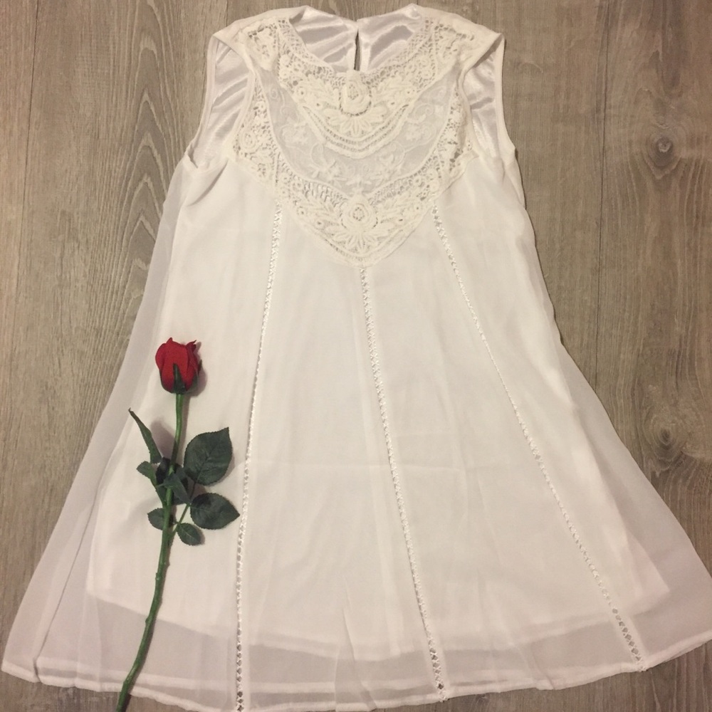 White Laced Sun Dress - Picture 4 of 8